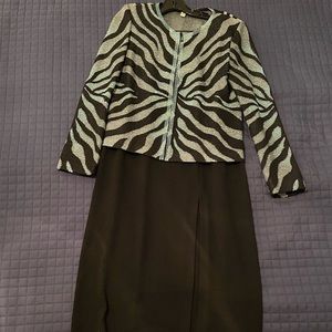 Beautiful St John evening suit with iridescent blue & aqua sequins. Size 8.